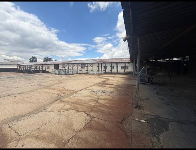 1,400M² WAREHOUSE TO LET IN ALRODE